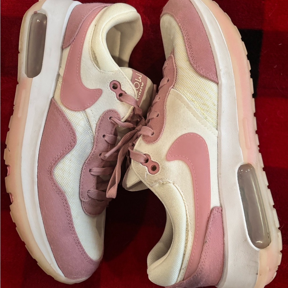 Nike shoes